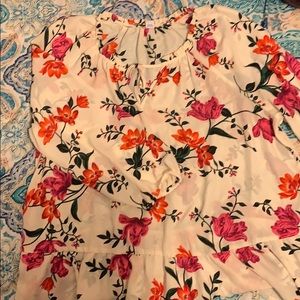 Nice Old Navy floral shirt